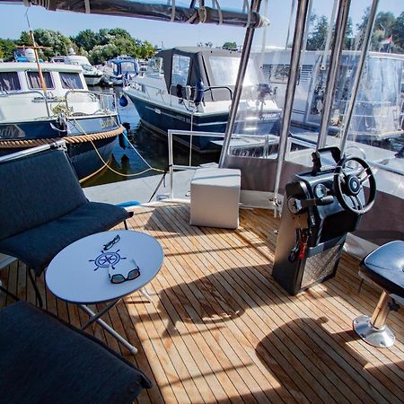 Hausboot 호텔 헤니스도르프 외부 사진